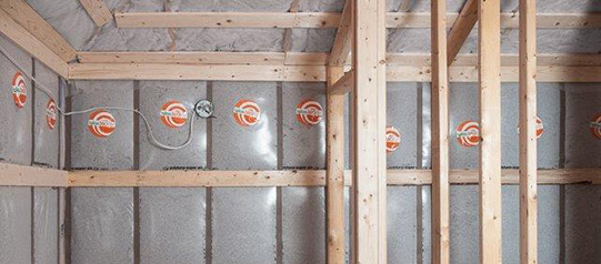 Thermal insulation, cellulose injected in the walls – Isolation Unik
